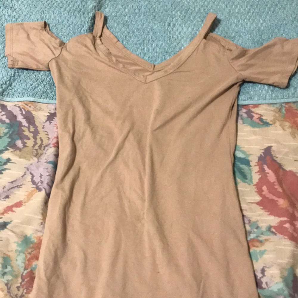 TAN DRESS - Picture 2 of 4